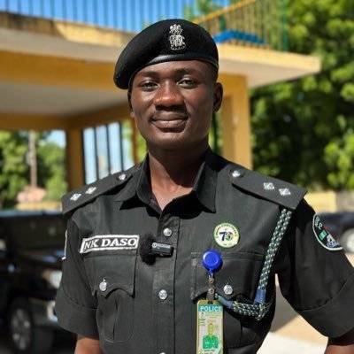 THINGS YOU SHOULDN’T DO AT A SECURITY CHECKPOINT
1. Don’t speed towards a checkpoint.
2. Don’t ma...
