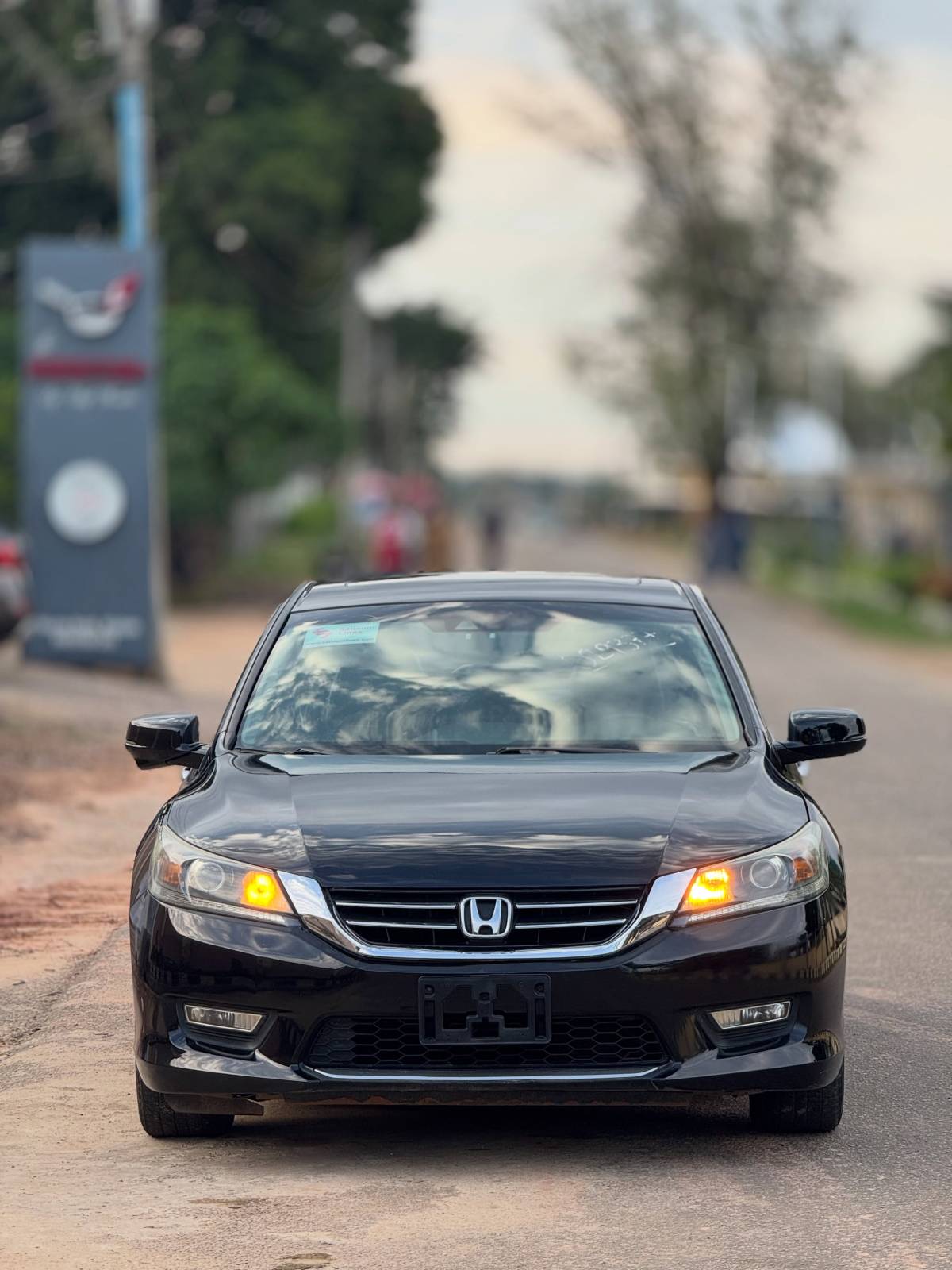 Foreign Used 2013 Honda Accord EX-L
Price ₦4.2M (Non Negotiable)
Call/WhatsApp: ☎️08062550929.