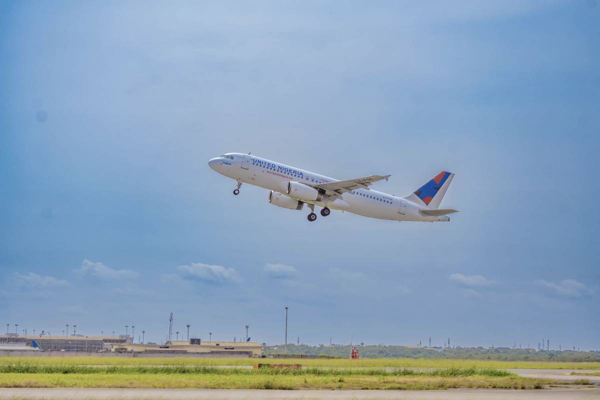 United Nigeria Airlines to Give Away Samsung Phones, Free Tickets on June 1 Flights
https://newsb...