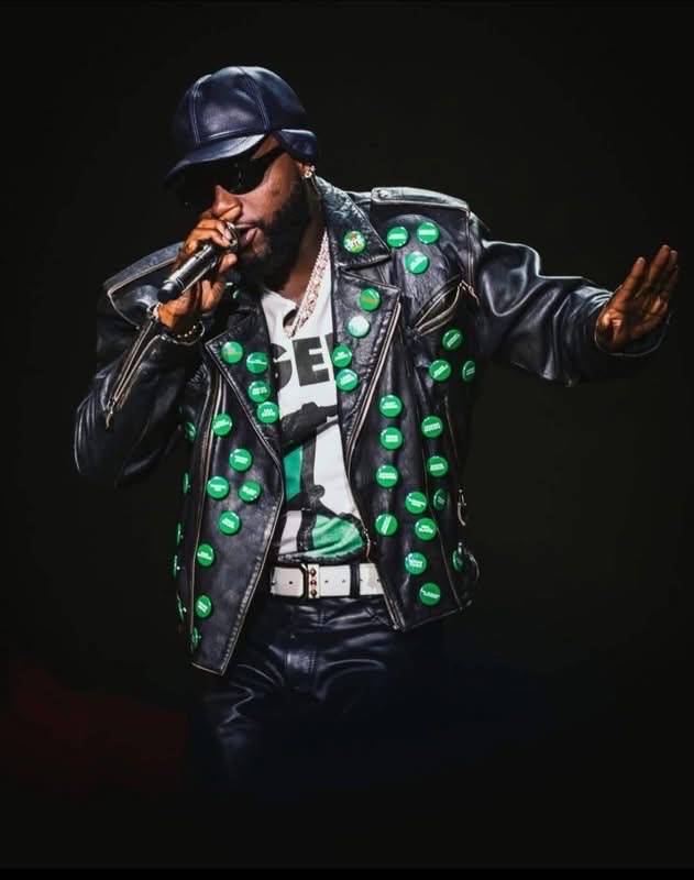 Davido Wears Jacket With Names Of Abducted Oyo Pupils And Teachers During FIFA Performance
What a g...