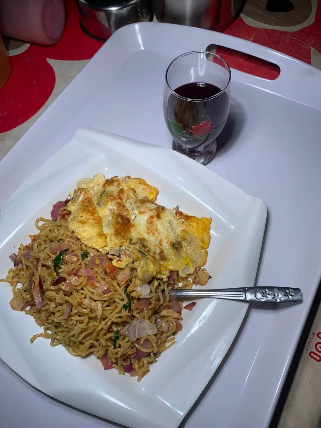 Dinner is served😋😋 
I can't go on without my family ❤️
Come let's eat together 😋