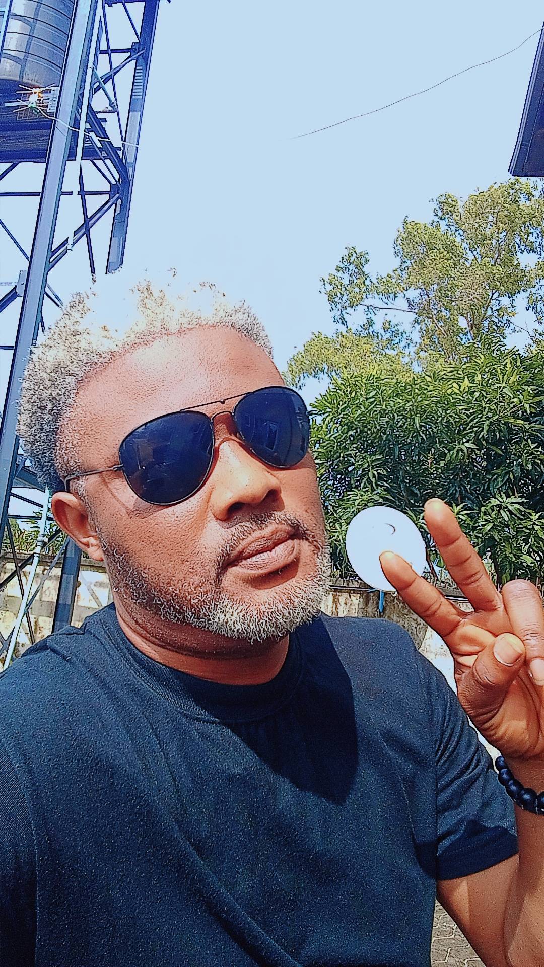 Sun kissed on a hot🔥 Saturday afternoon.
Happy new month my mutuals.
Checking on you *wink
#TableS...