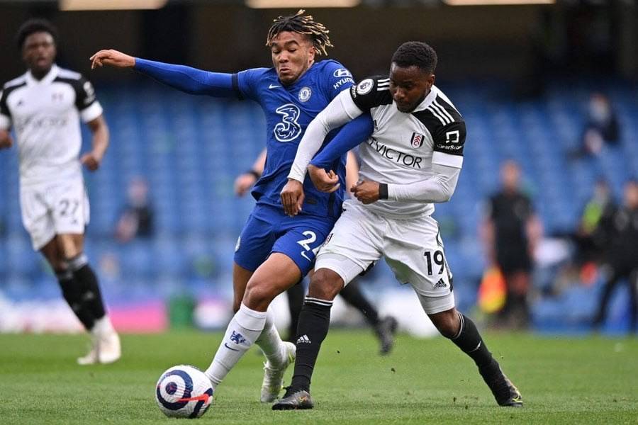 Ademola Lookman says Reece James and van Dijk are the toughest defenders he's played against.
๐ ES...