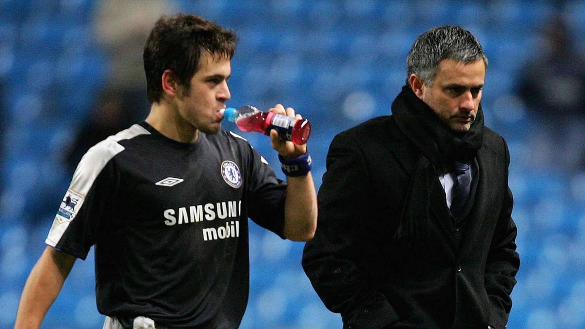 🗣️ Joe Cole:
"The best move Chelsea could make now, a realistic move as well, is to go to Jose Mour...