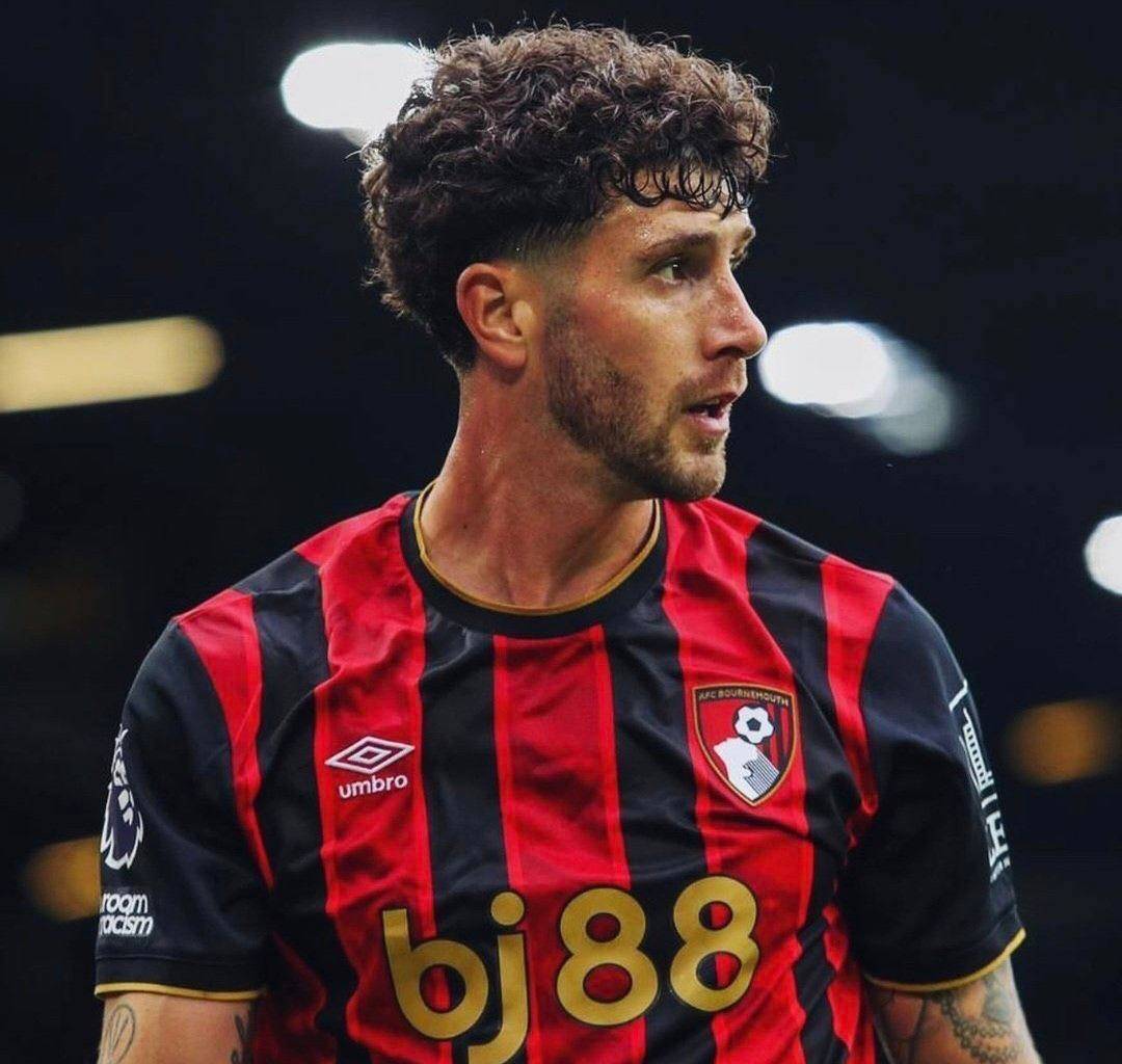 ๐จ๐ฆ๐ท JUST IN: Chelsea, Tottenham, Man United, and Liverpool are all fighting to sign Marcos Senesi....