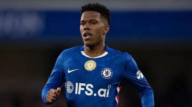 ‼️Estevao Willian is set to avoid surgery on the hamstring he injured last month.
Sources deny any...