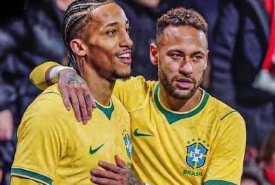 🇧🇷 Neymar goes from 'discarded' to 'listed' on the Brazil National Team's list for the World Cup. Th...