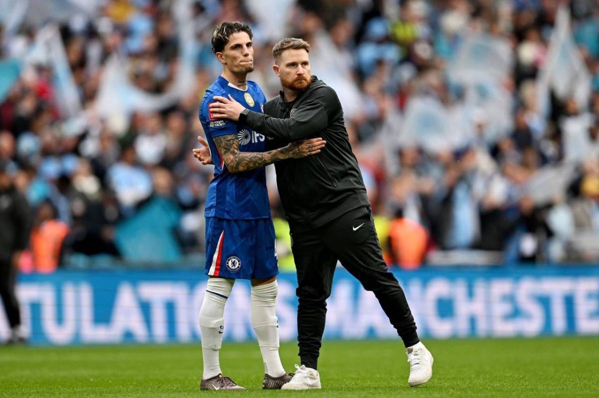 Chelsea became the first side to lose four consecutive FA Cup final appearances since Leicester betw...