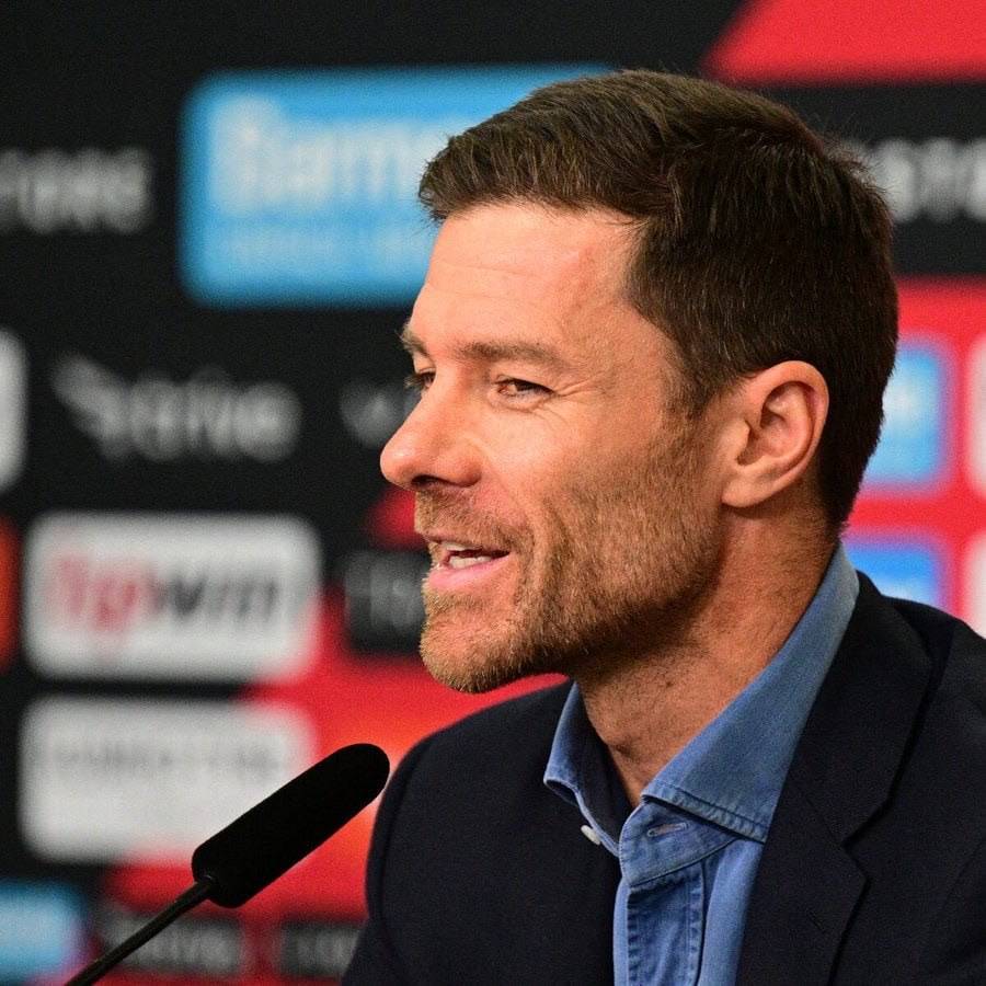 🗣Craig  Burley: 

"Xabi Alonso will get reassurances [from the owners], but those are reassurances e...