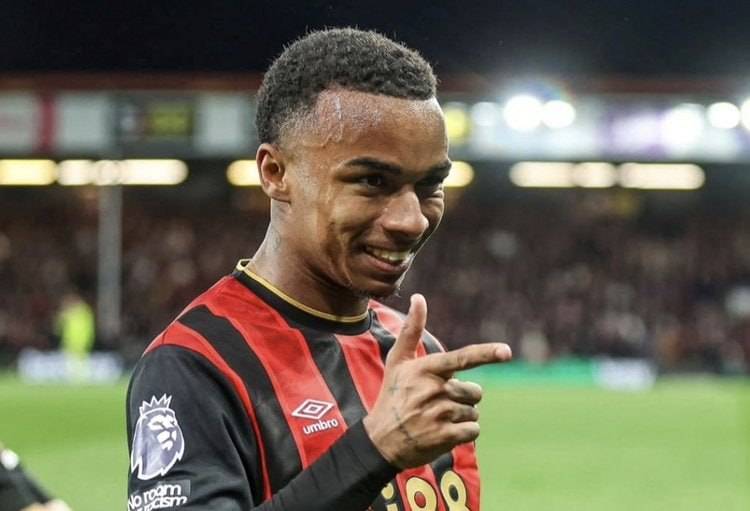 ๐จ Eli Junior Kroupi has been scouted by Chelsea.
It is thought Bournemouth could value him at abo...