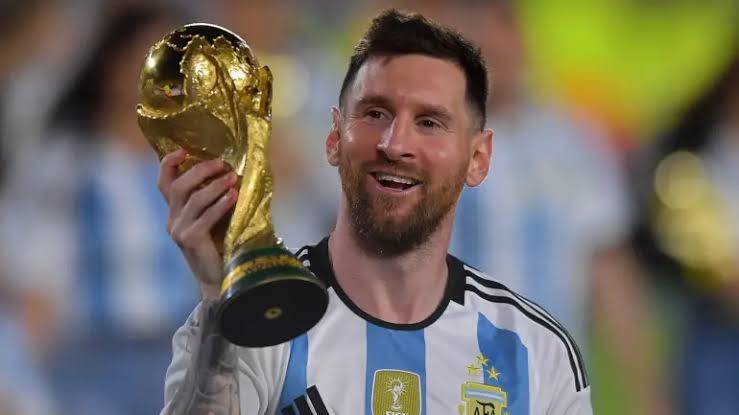 The GOAT may likely take home again this trophy