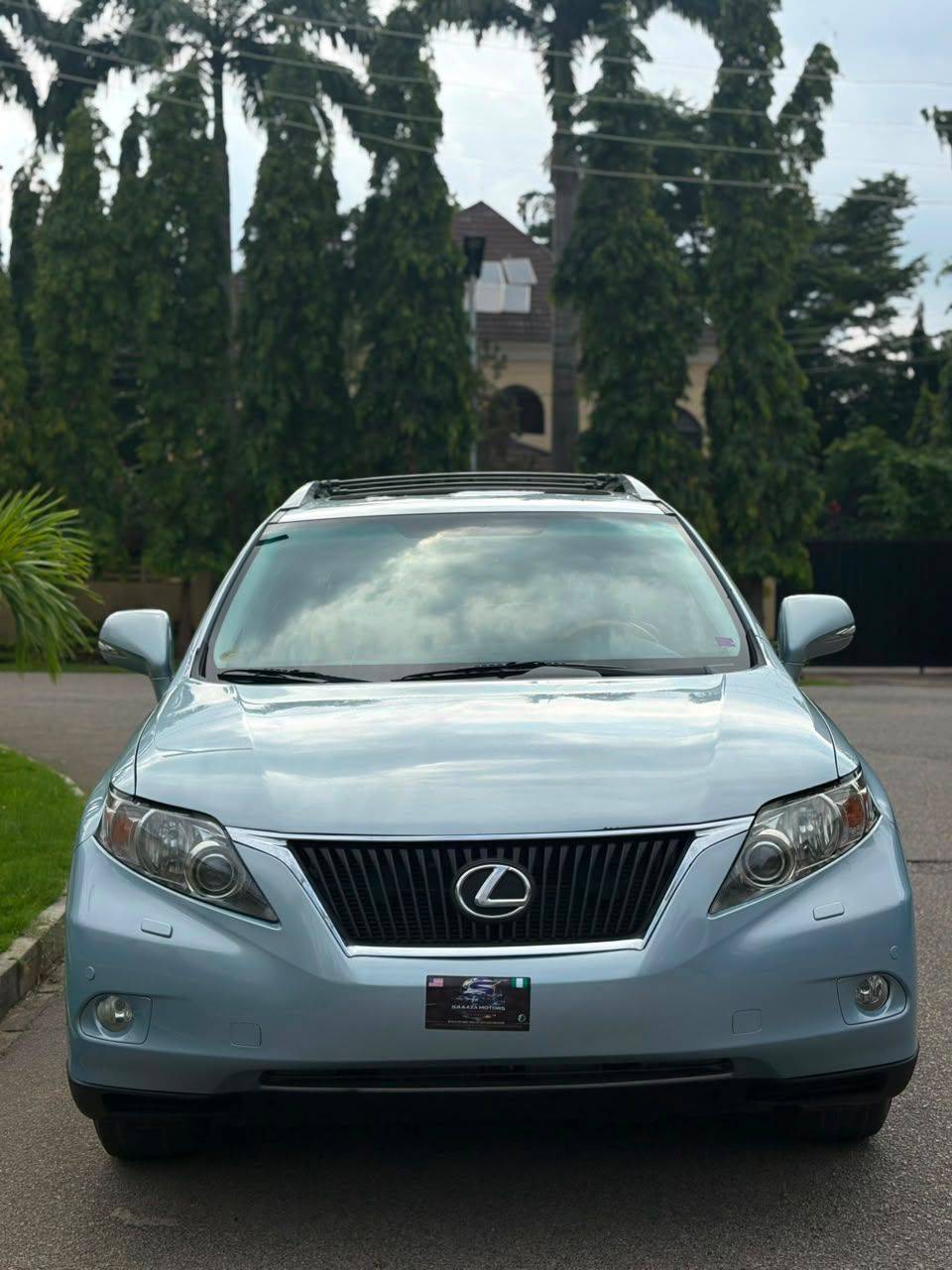 ๐ฅ FOREIGN USED 2010 LEXUS RX350 ๐ฅ
Drive luxury, comfort, and reliability in one premium SUV!
โ
...