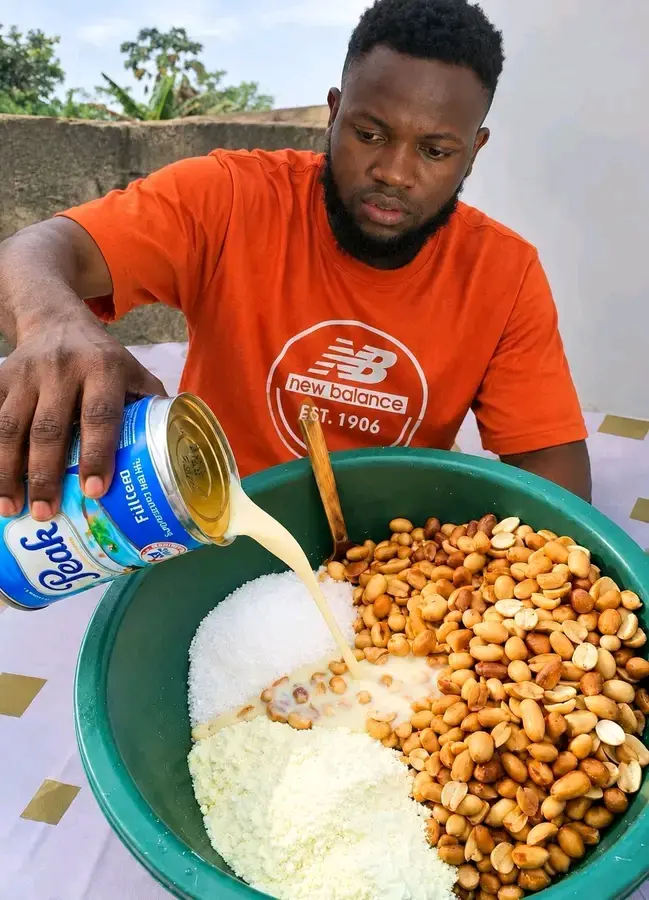 Drinking this kind of garri will never be ur portion. Claim it π
