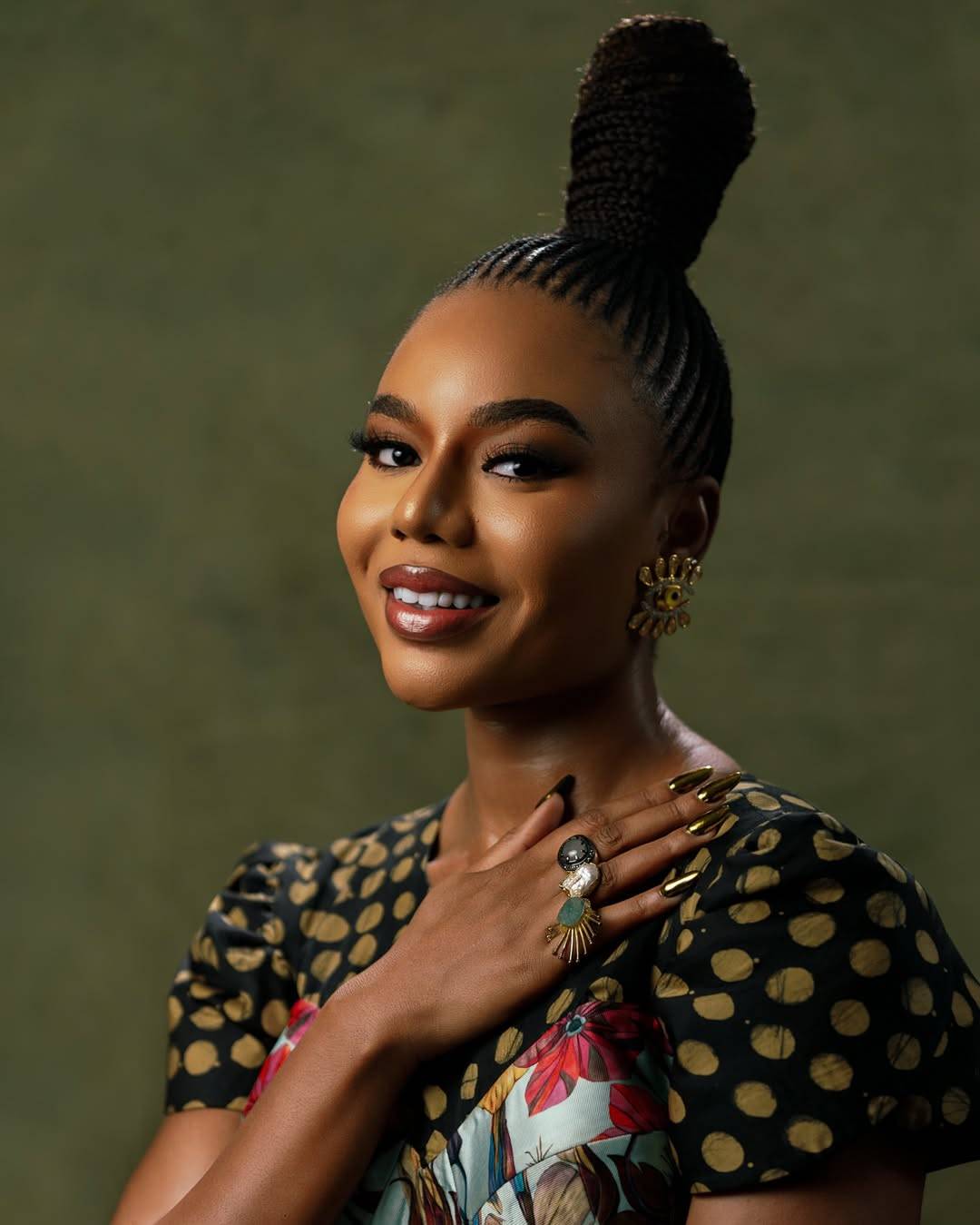 Nigerian actress, model and TV host Nancy Isime share a special photoshoot with a sculptural suku —...