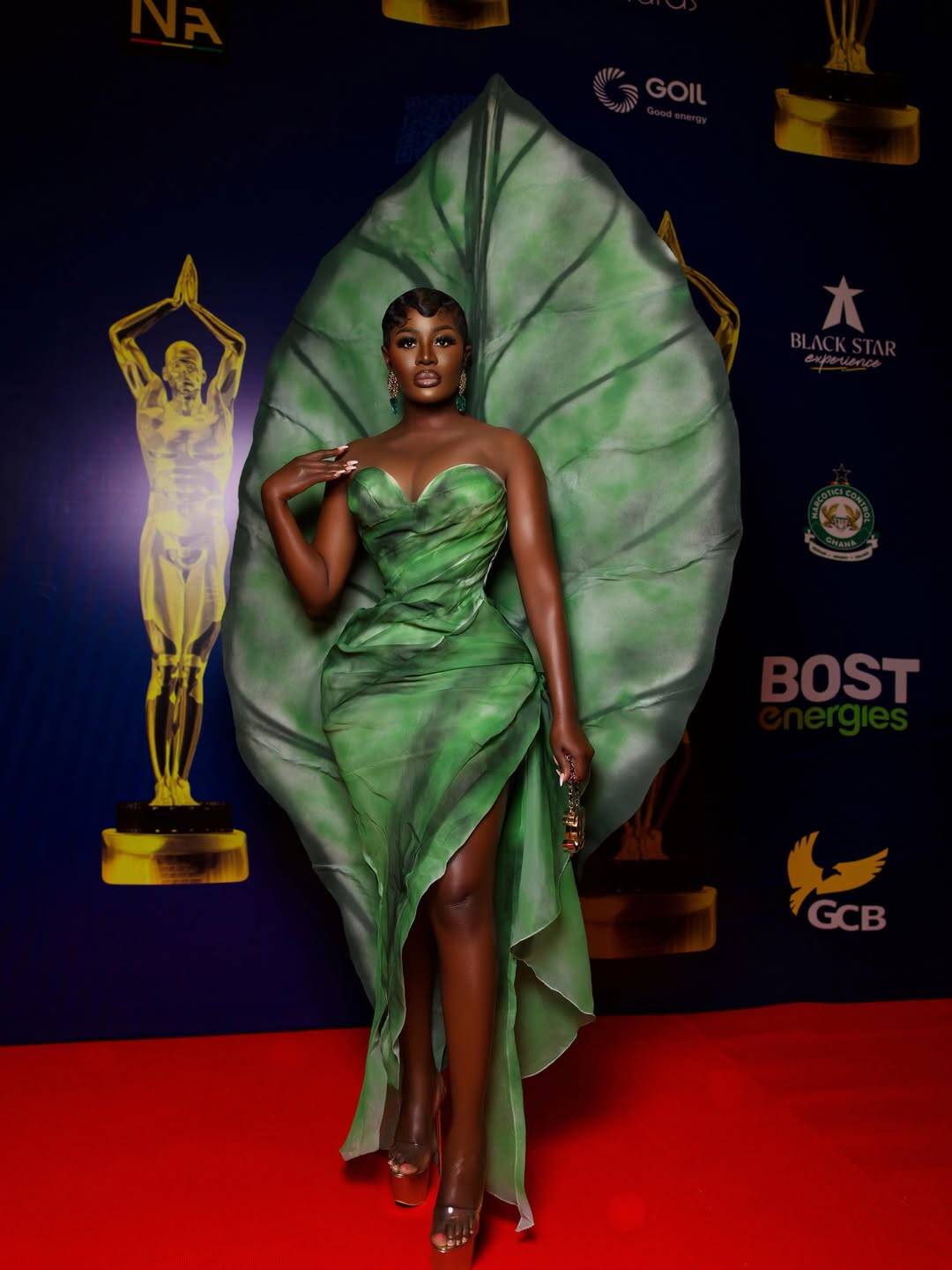 π Ghanaian actress, producer, model and fashion favourite Nana Akua Addo brought two stunning looks...