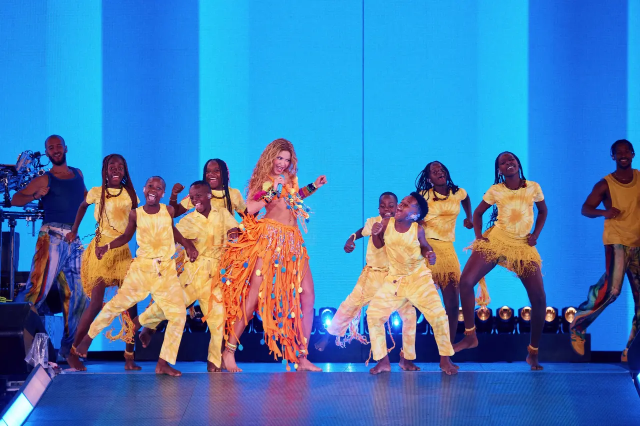 🇺🇬Uganda's Triplets Ghetto Kids reunited with Shakira in Madrid, Spain, fulfilling a promise the glo...