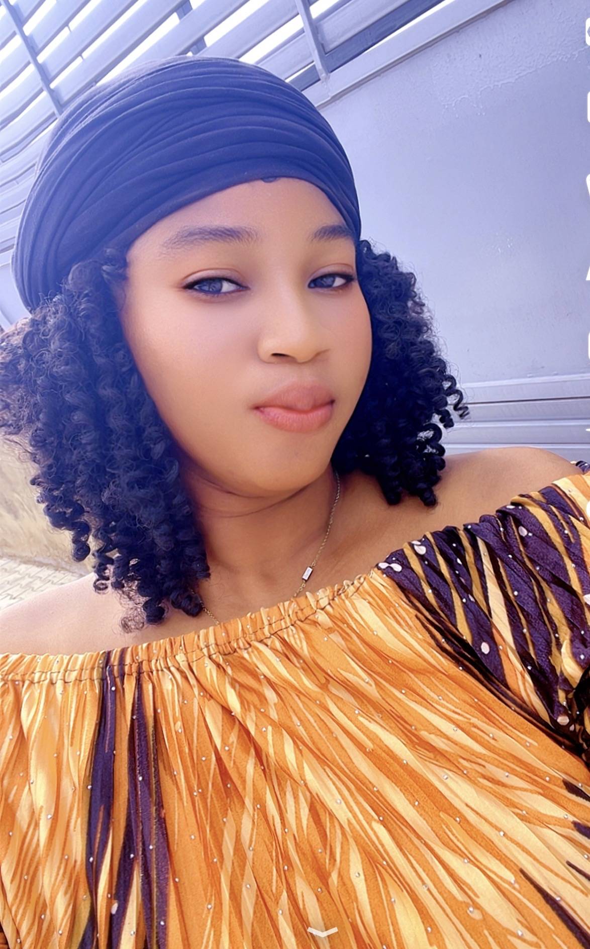 You wan be my friend ?
No be when I tell you say l just buy one or two things your face go Dey chang...