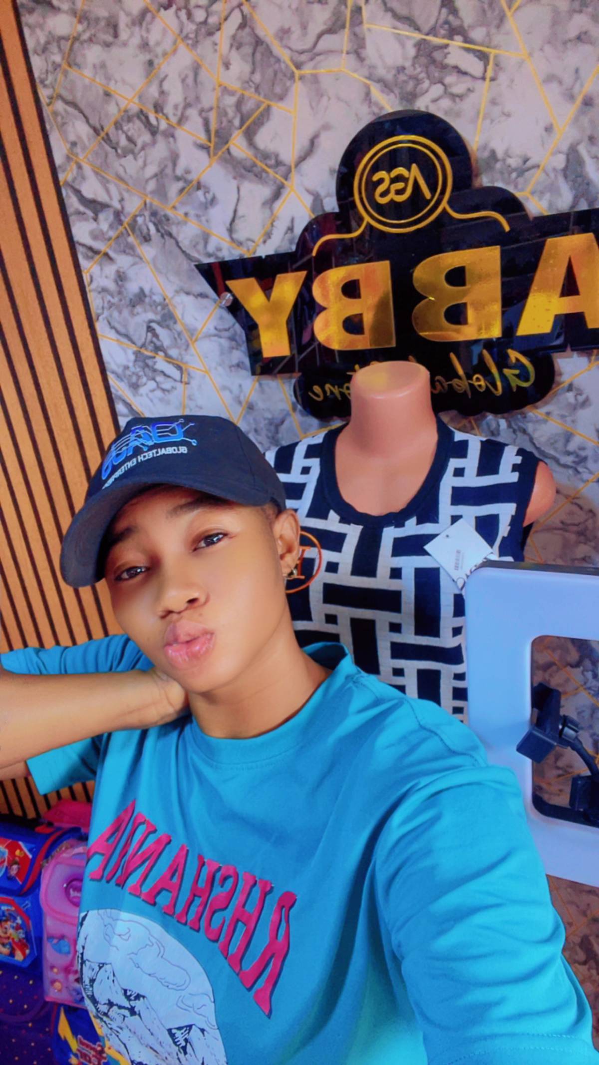 i will FOREVER be a get money female. end of story👌
#LekeeLekee
#Trending
#abby