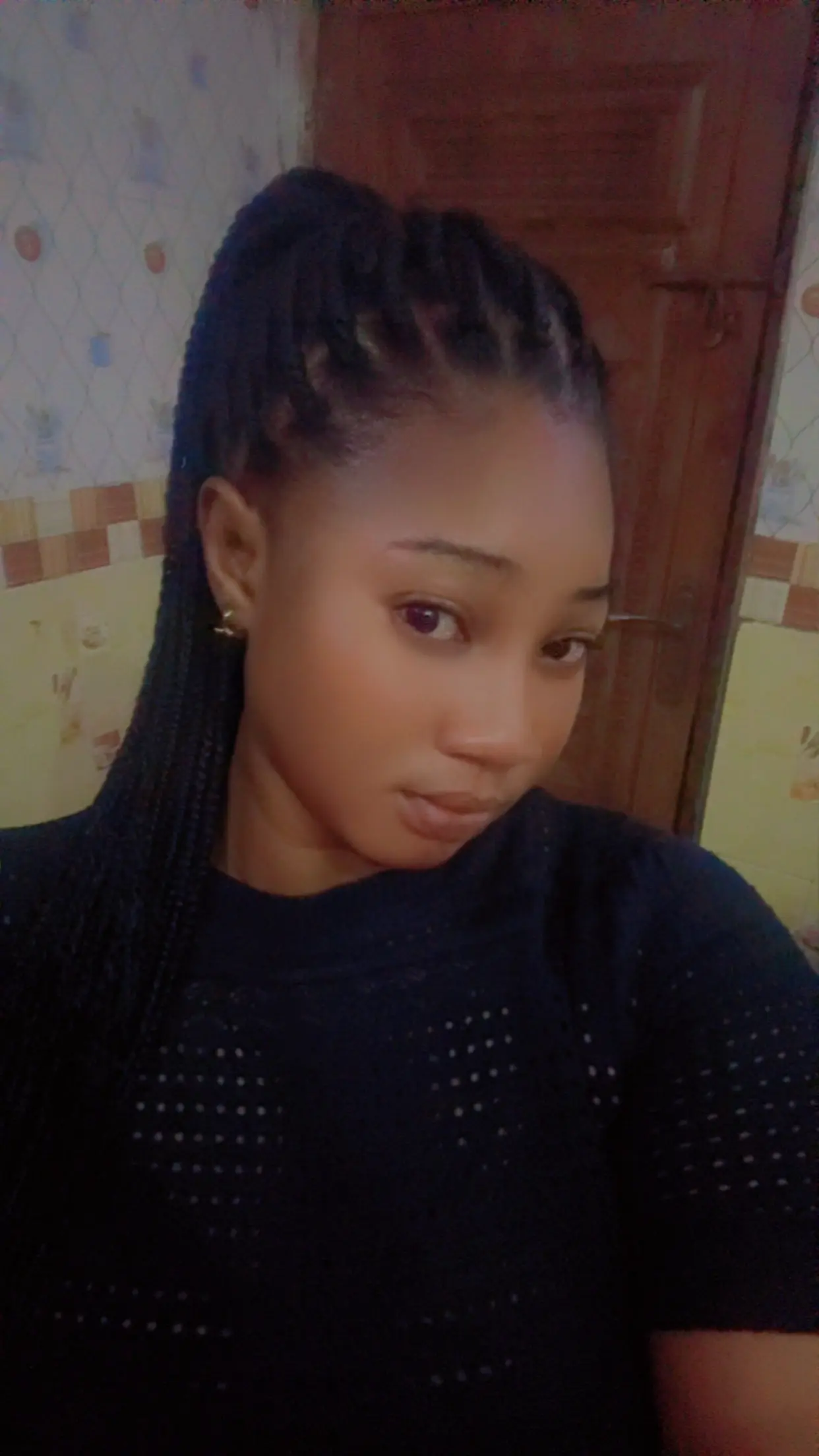 Just coming back from saloon 🫶
New look ❤️clock it 👌
#LekeeLekee
#Trending
#abby
