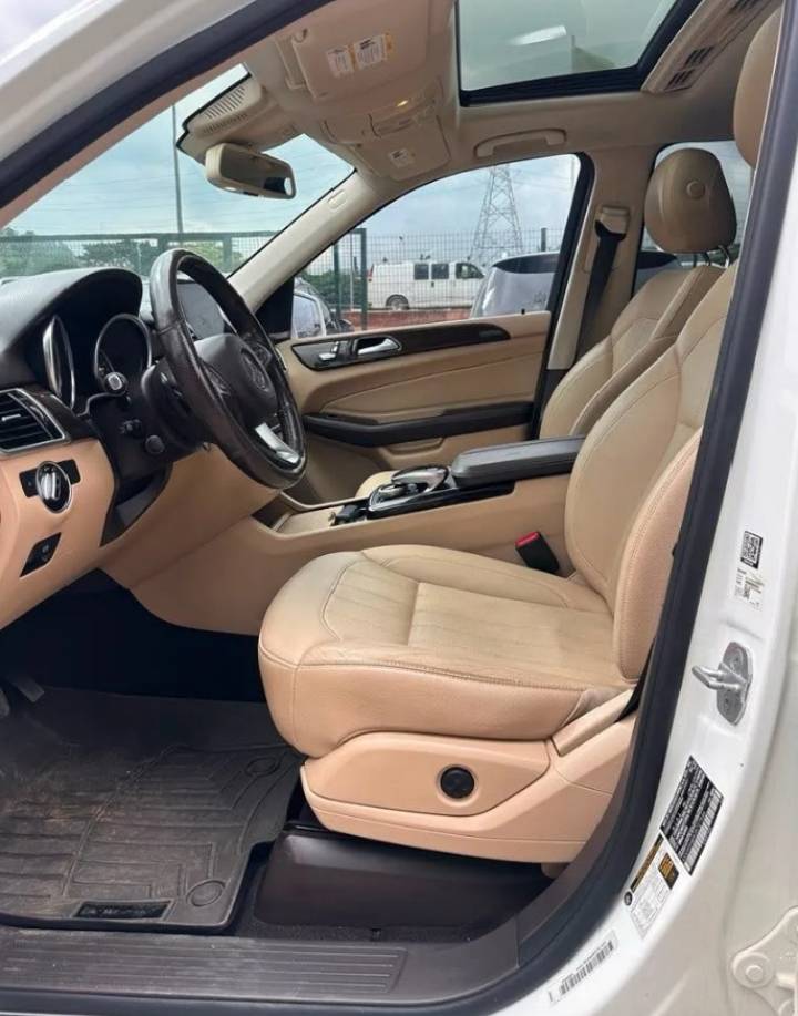 ♥️🚘🚙🚗