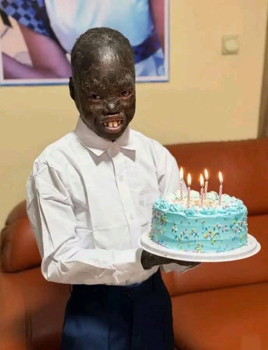 Drop a heart and wish him happy birthday if you have a heart.