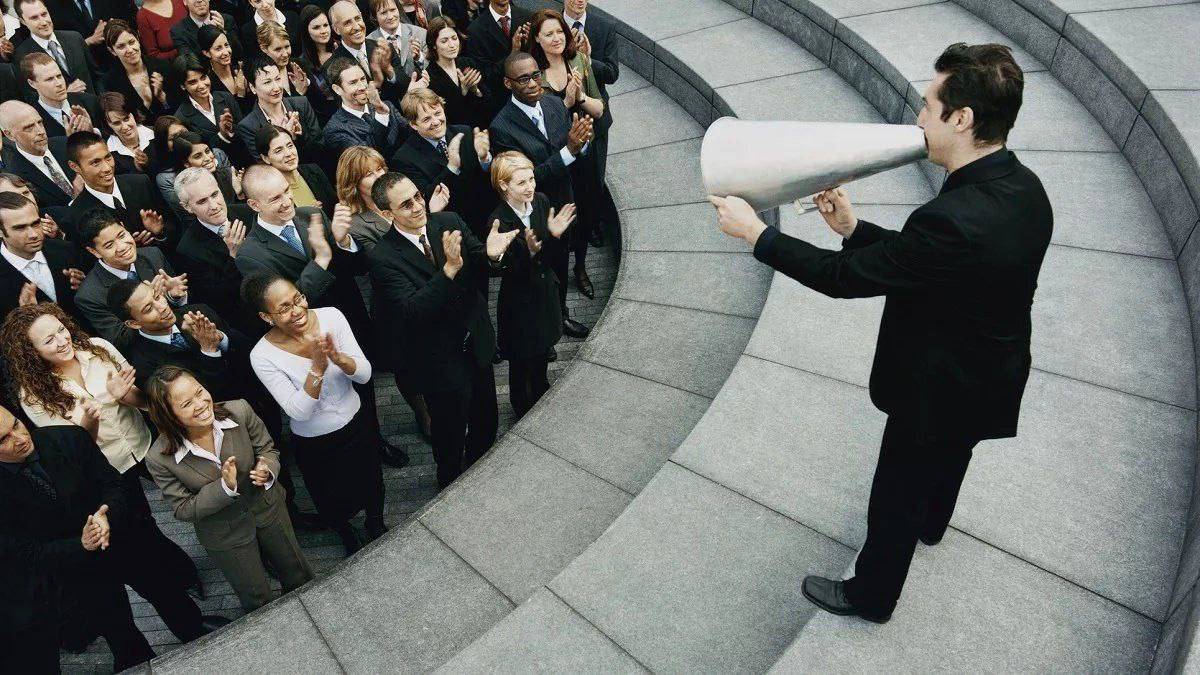 About 70% of people are influenced by the opinion of the majority, and only 30% have their own opini...