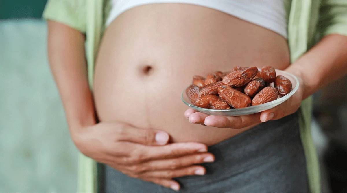 Eating dates in the last 4 weeks before labour helps with birth.
#LekeeLekee #Trending #mrfoolish