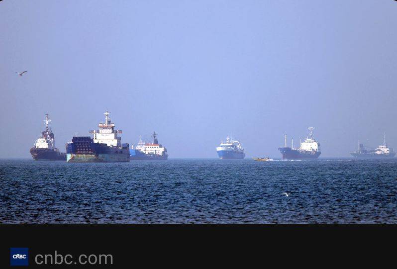 Maersk says ship passed through Strait of Hormuz under U.S. military protection
#news #USD #oil🛢️