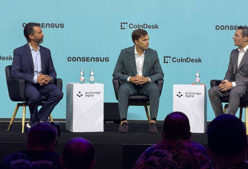 πΊπ² BIG: "USD1 launched less than a year ago and already hit $4.5B in circulation, making it the fast...