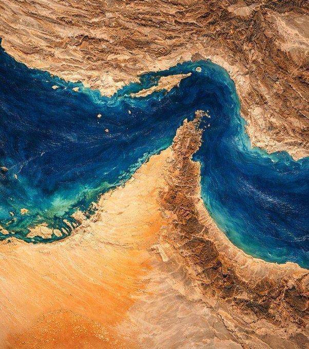 🔥 UPDATE: Oil continues flowing through the Strait of Hormuz despite Iran claiming the waterway is...