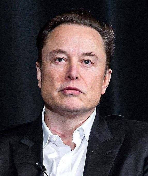 ๐ฅ MASSIVE: SpaceX will join the Nasdaq-100.
This makes it one of the quickest additions to the ind...