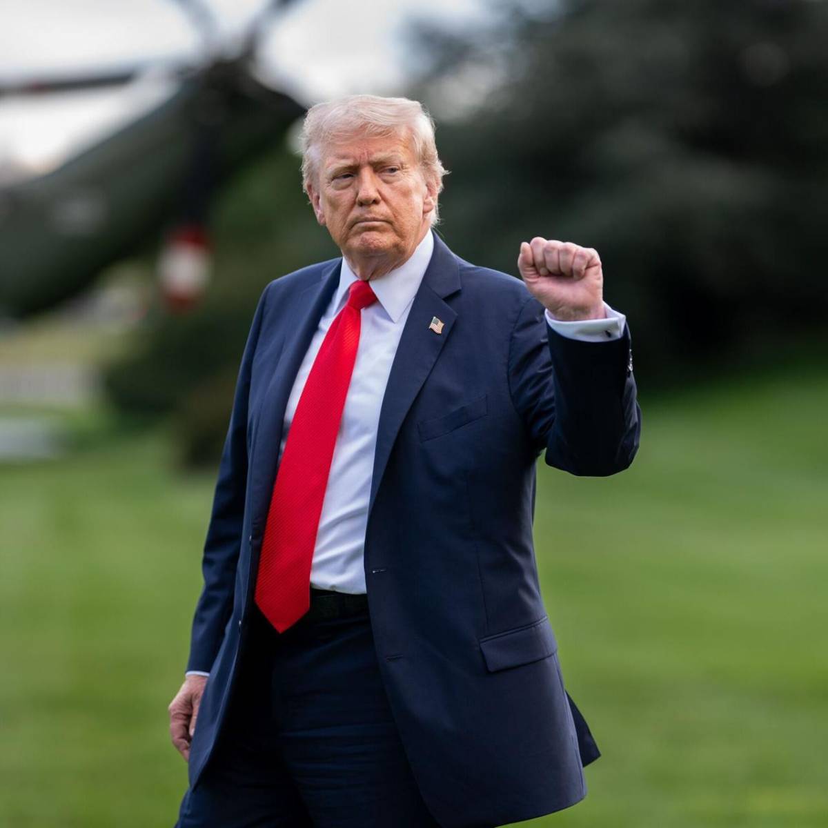 ๐จ LATEST: Nearly 1 million $TRUMP memecoin investors have lost a combined $3.81 billion through Jun...
