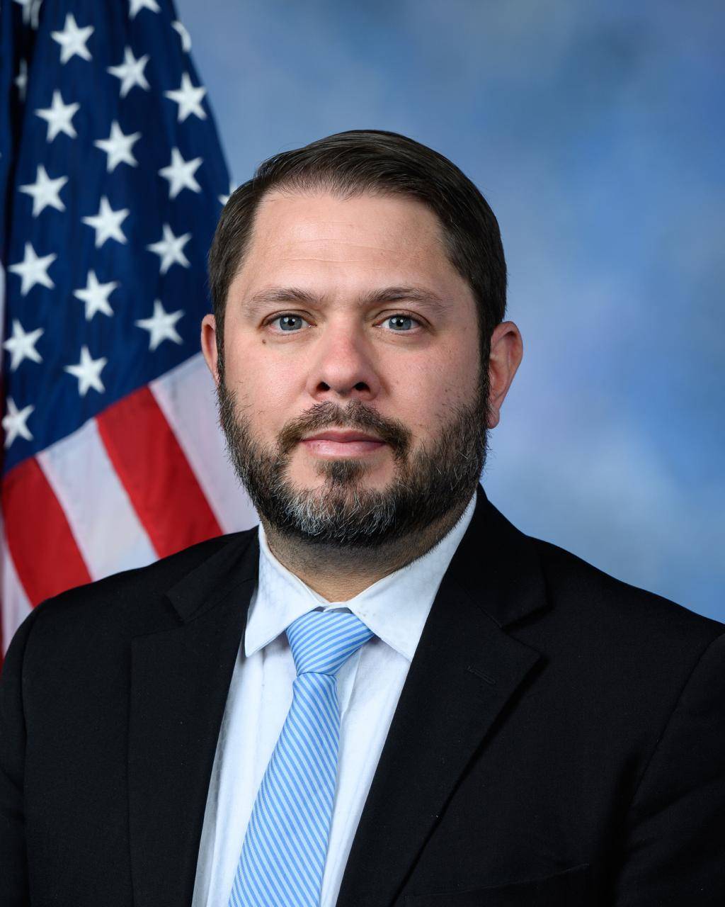 πΊπΈ TODAY: Sen. Tillis and Sen. Gallego reportedly sent the White House revised ethics rules for the...