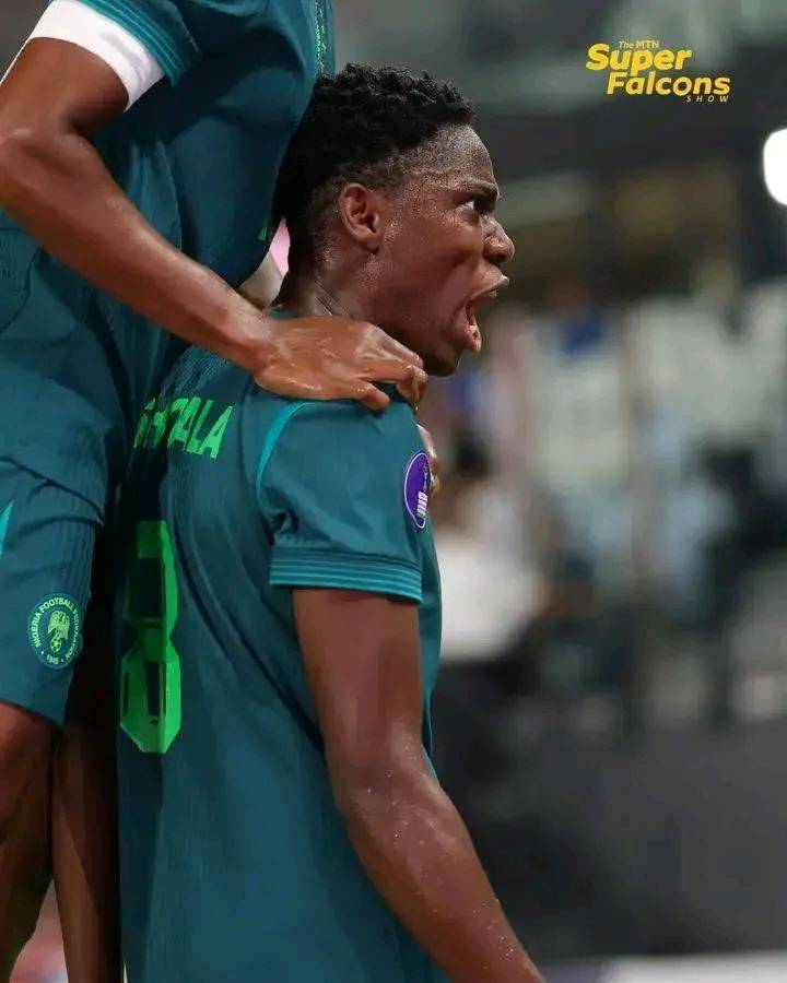 Even with 10 against 11, the Super Falcons stood tall and got the victory! ๐ณ๐ฌ๐ฆ
๐
That's the heart...