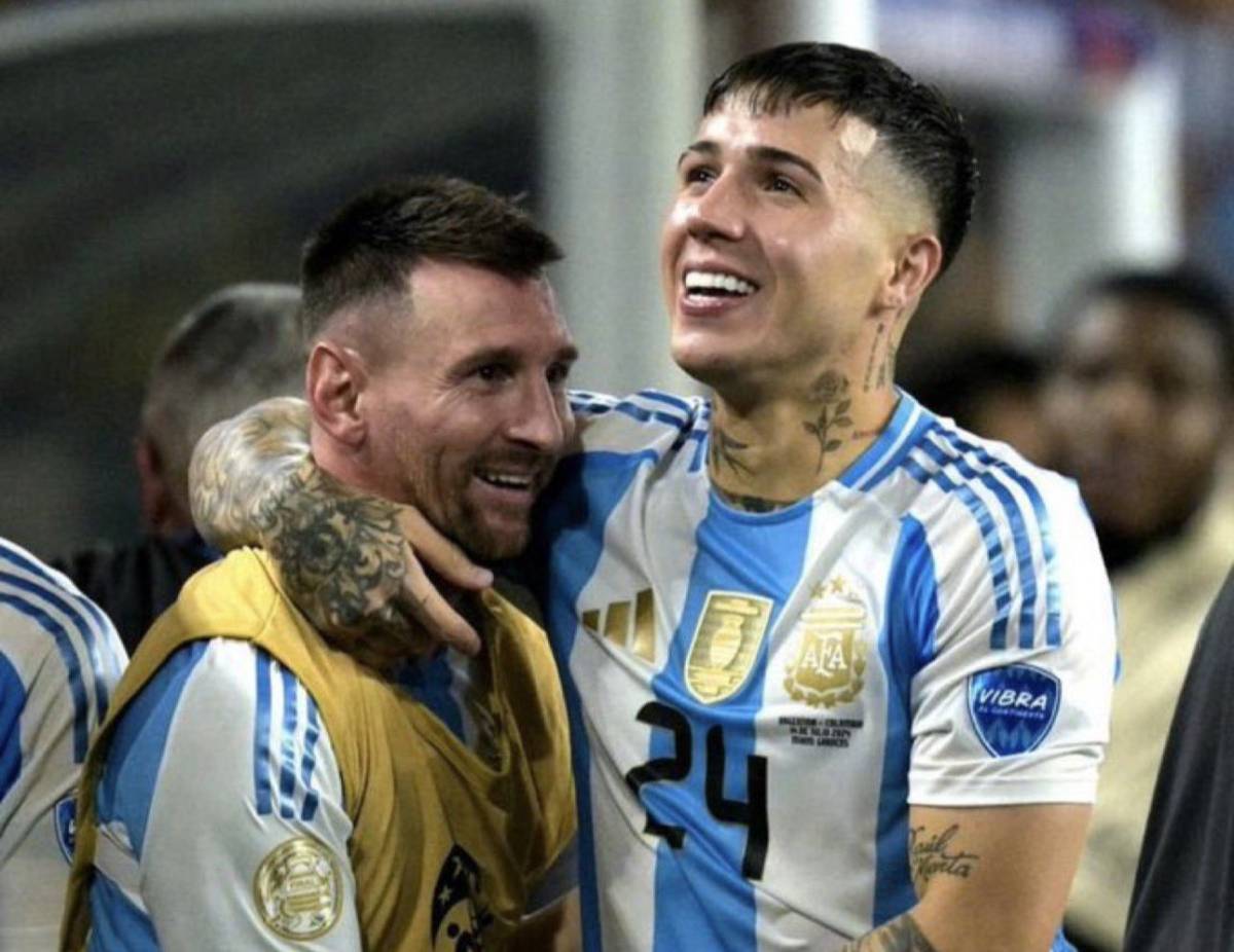 🚨 FACTS: Enzo Fernandez has never been knocked out in the World Cup, also never lost a game since h...