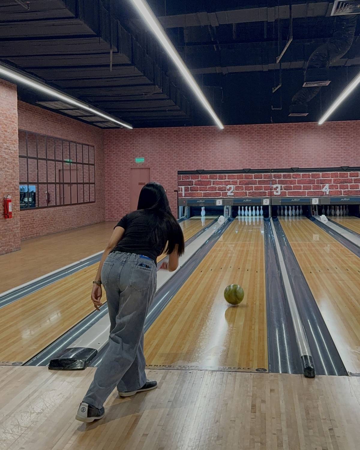 my first time playing bowling last week and i think the pins felt bad for me ๐ญ๐ณ been there? drop y...