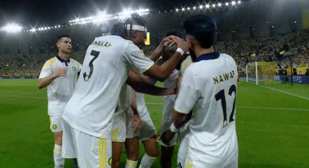 ๐จ๐จ| IT'S SADIO MANE WHO BREAKS THE DEADLOCK AND SCORES FOR AL NASSR!!!
AS IT STANDS, AL NASSR ARE...