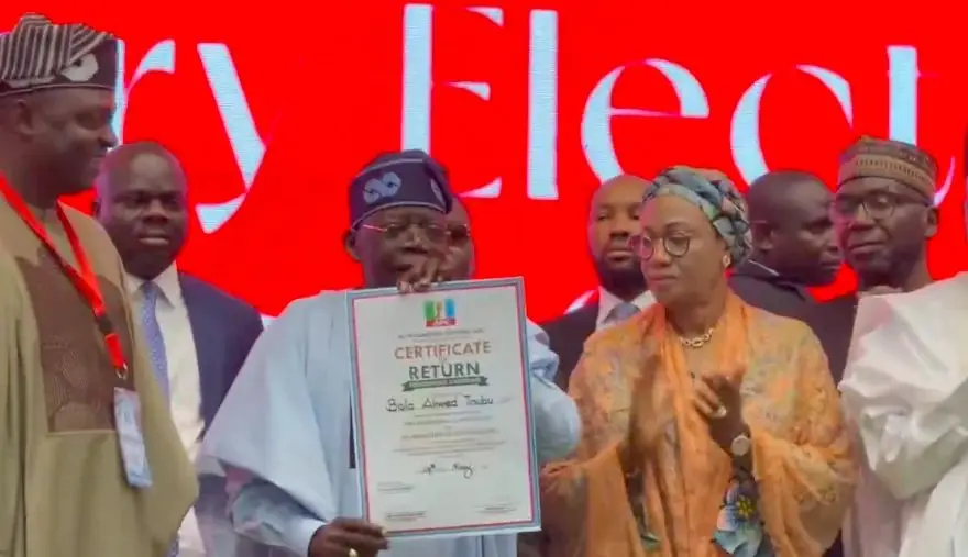 APC primaries: I owe you no grudge, Tinubu tells sole contender, Osifo

By 
Stephen Angbulu

Preside...