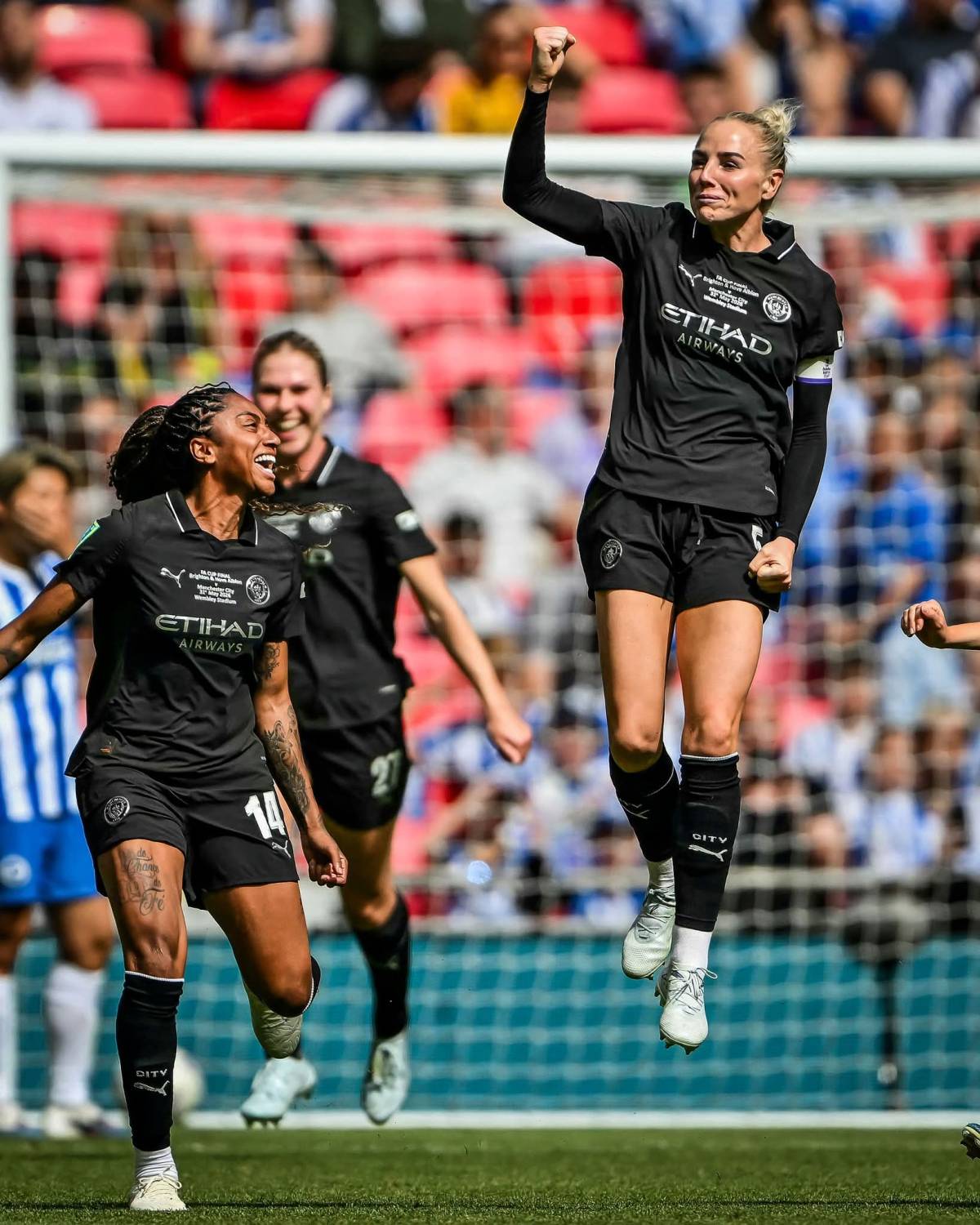 Man City defeat Brighton 4-0 in the Women's FA Cup final to complete their first domestic double ๐๐ฉต...