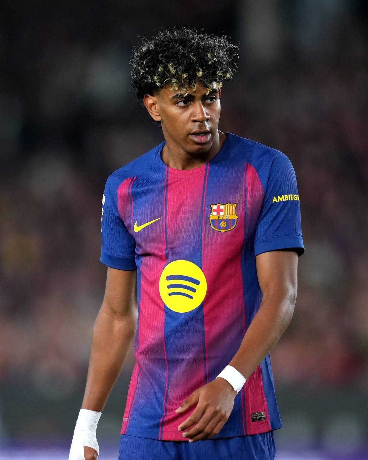 ๐จ ๐๐
๐
๐๐๐๐๐: Lamine Yamal has NOT been included in the UEFA Champions League Team of the Season. โ