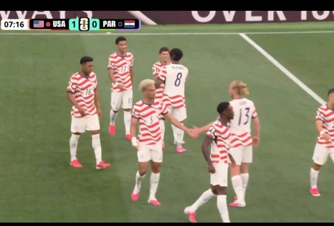 ๐จ๐จ| GOAL: AN OWN GOAL BY DAMIAN BOBADILLA PUTS THE UNITED STATES OF AMERICA AHEAD.
USA 1-0 Paragu...