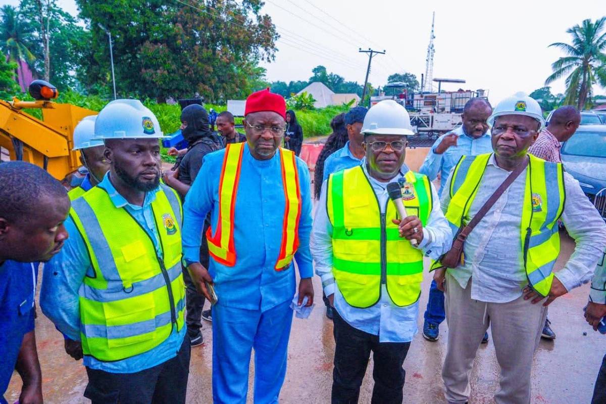 STATEHOUSE PRESS RELEASE
PRESIDENT TINUBU, ACTUALISING SOUTH EAST ROAD PROJECTS CONCEIVED IN THE CO...