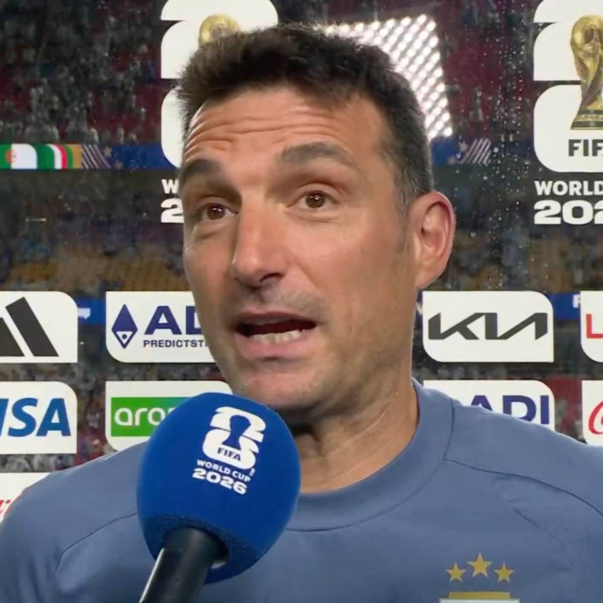 ๐ฆ๐ท Lionel Scaloni on Messi: โWhat Leo did is ๐๐ข๐๐๐ข๐๐ฎ๐ฅ๐ญ ๐ญ๐จ ๐๐ฑ๐ฉ๐ฅ๐๐ข๐ง".
"We see him every day, and he s...