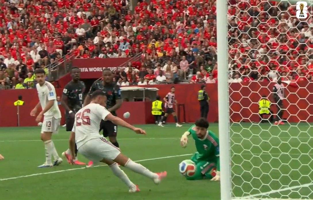 ๐จ๐จ| GOAL: IT IS FIVE FOR CANADA, AN OWN GOAL BY MOHAMMED NACEUR MANAI, DELIGHT FOR CANADA AND A MA...