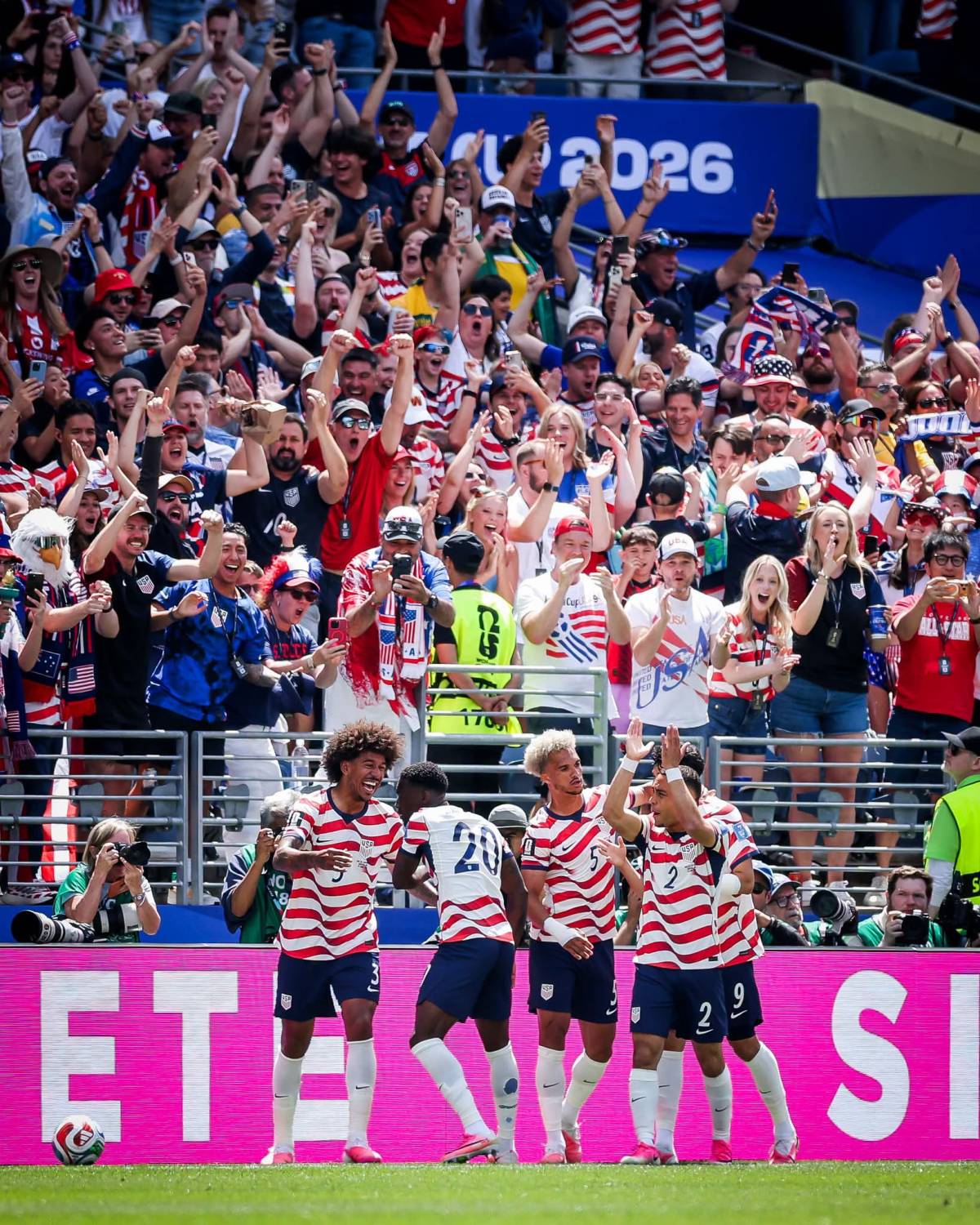 ▪️ Paraguay own goal in 7th minute
▪️ Australia own goal in 11th minute
Another quick start for US...