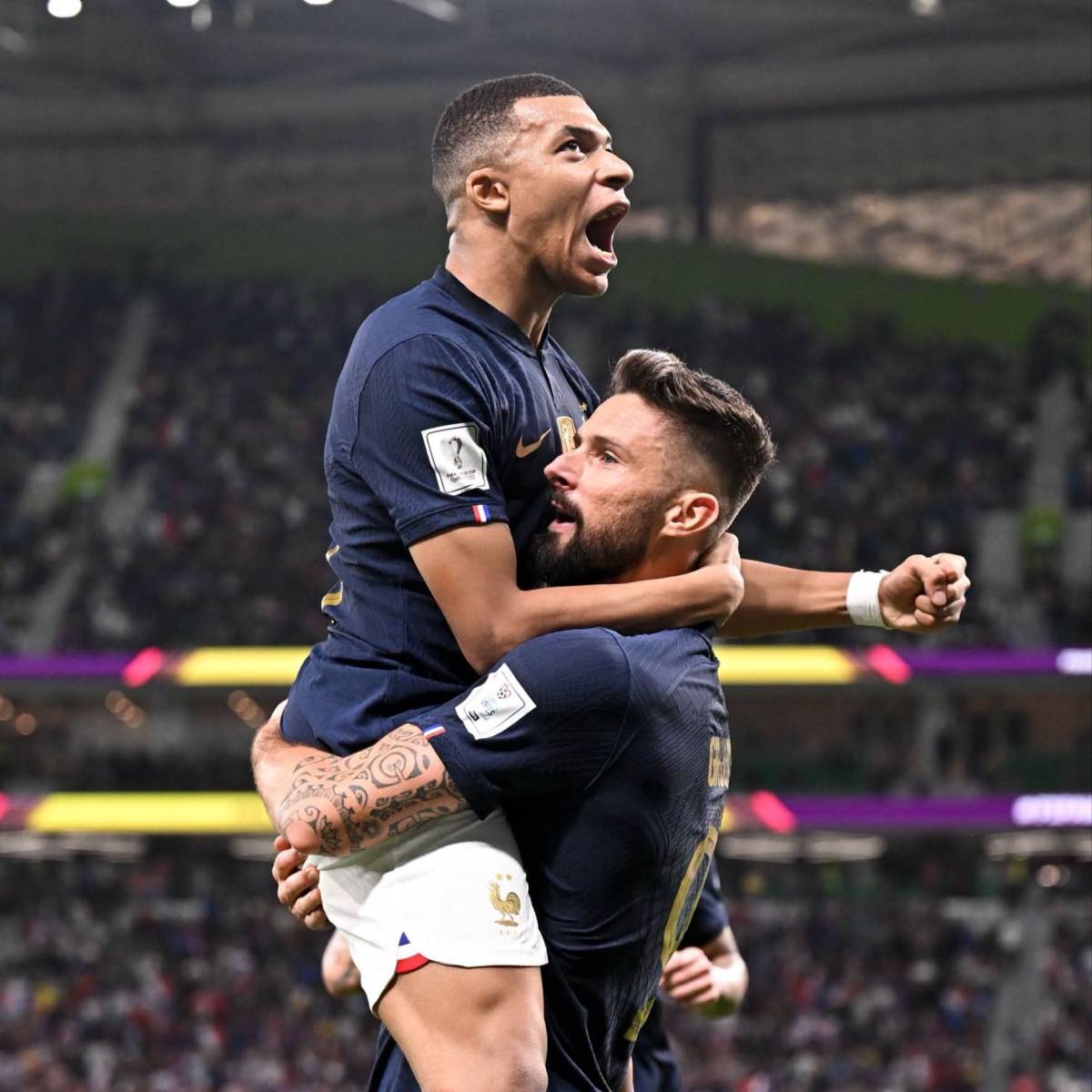 ๐จ Olivier Giroud: "I texted Mbappรฉ straight after he broke my record to become the ๐๐ฅ๐ฅ-๐ญ๐ข๐ฆ๐ ๐ ๐จ๐๐ฅ๐ฌ๐๐จ...