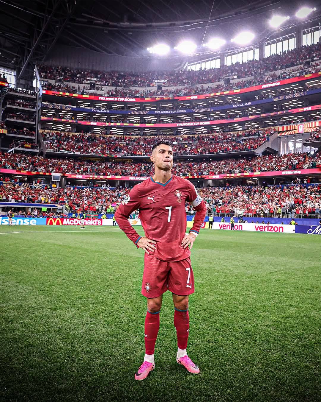 ๐ฅ Most international goals (146)
๐ฅ Most international appearances (233)
๐ฅ Most World Cup goals fo...