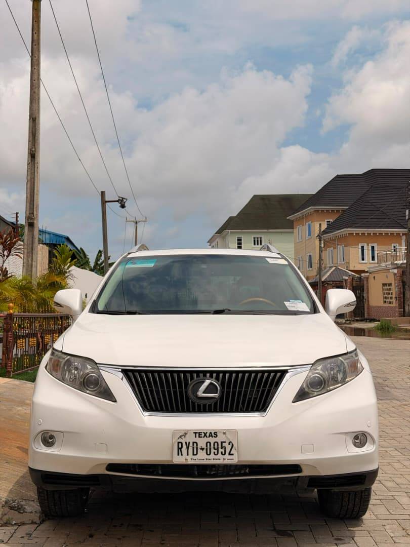 🚨🔥 SUPER CLEAN RX – VALUE FOR MONEY‼️ 🔥🚨
Foreign Used 2010 Lexus RX350
✨ Push Start (Thumbsta...
