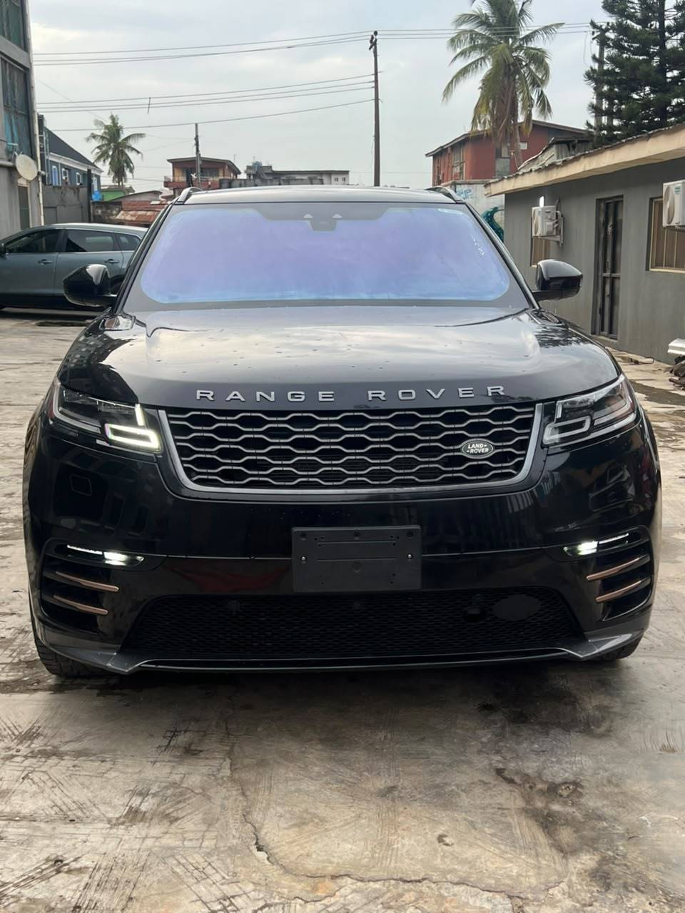 🚨 CLEAN DEAL‼️ 🚨
2019 Range Rover Velar P340 Sport Dynamic (Tokunbo)
Accident Free | First Body...