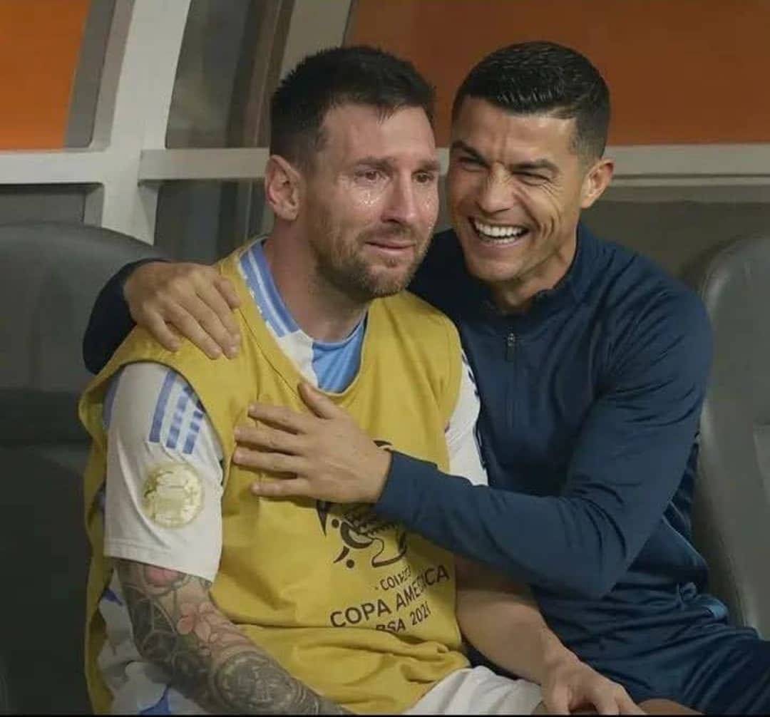 Na flight remain.... #Trending #football